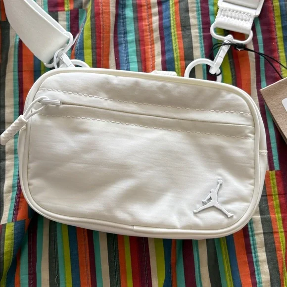Jordan Crossbody Shoulder Bag with Removable Strap 7 1/2 x 4 1/2 x 2 inches nwt - Picture 2 of 14